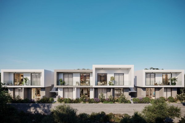 Contemporary Coastal Living in Chloraka
